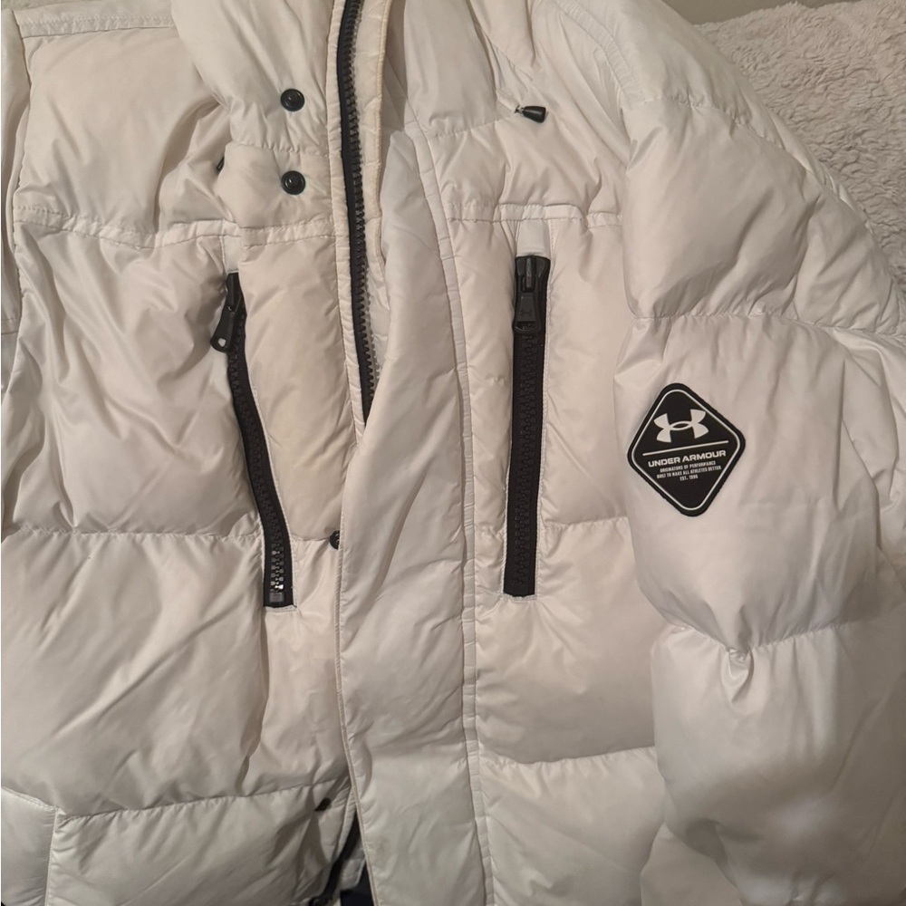 Under Armour White Quilted Jacket with Black Logo Patch
